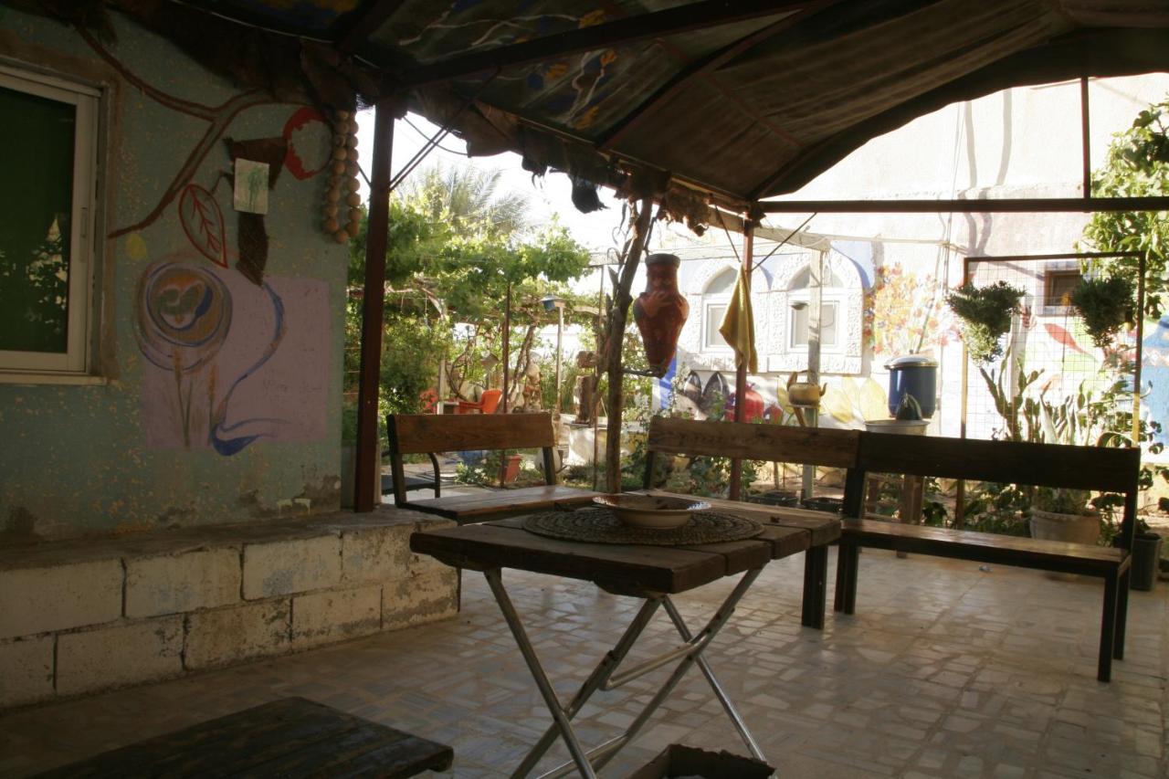 St.Jadoor Inn Al Azraq ash Shamali Exterior photo